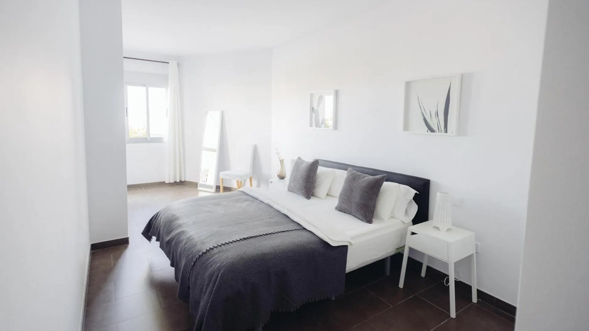 Cornisa Apartments Patalavaca